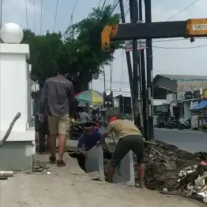 Pemasangan Gorong Gorong Beton